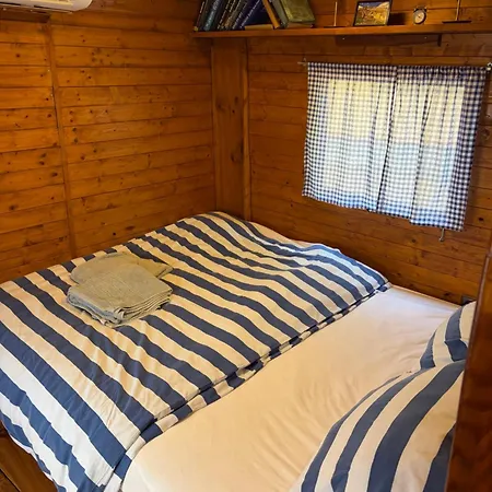 River Houseboats - Private Bay