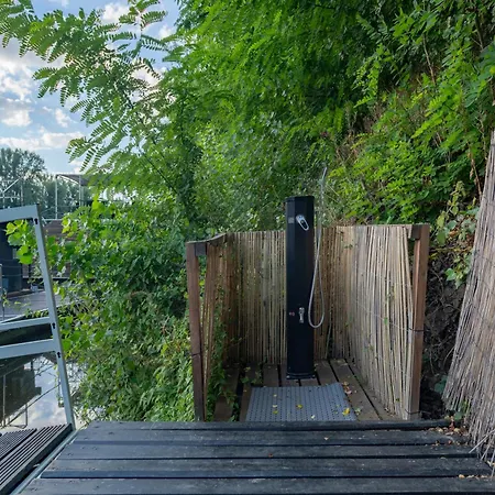 River Houseboats - Private Bay *